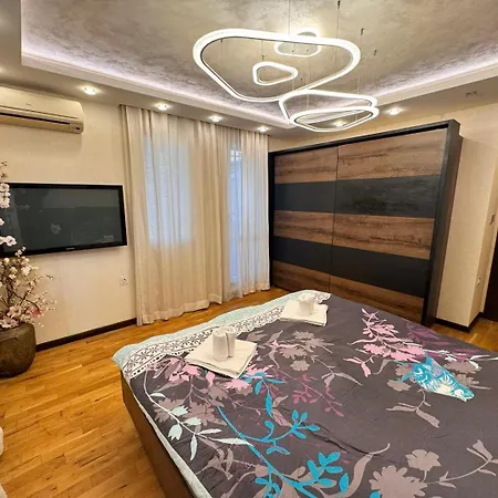 модерен оазис в морската градина *